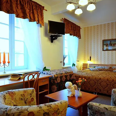 Apartment Angel Town Hall *