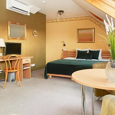 Angel Town Hall Wilna