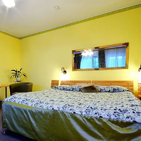 Angel Town Hall * Vilna